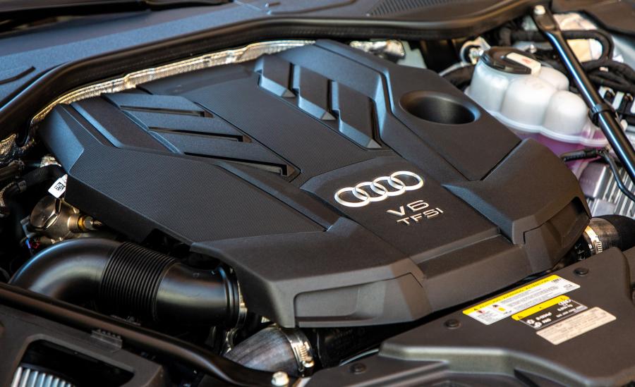Моторный отсек Audi A8 L 3.0 TFSI Quattro (D5) 2018 года  (NA) (фото 39 из 40)